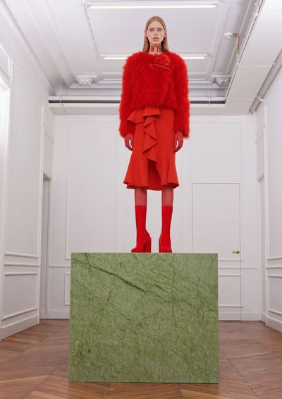 Look 16